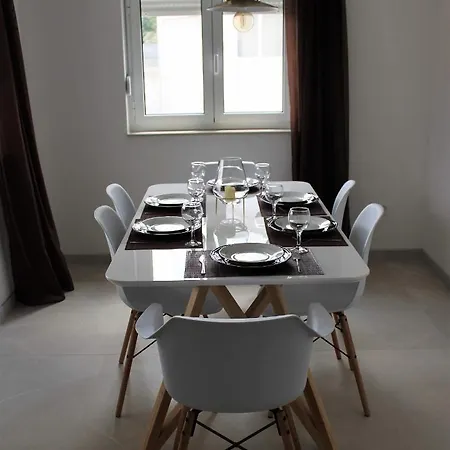 Zrnovska Banja 17457b Апартаменты